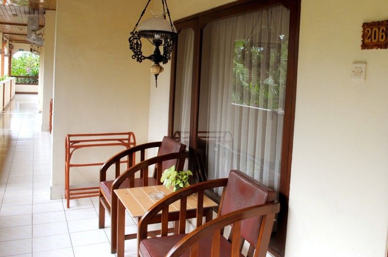 Diwangkara Beach Hotel & Resort Sanur  Exterior photo