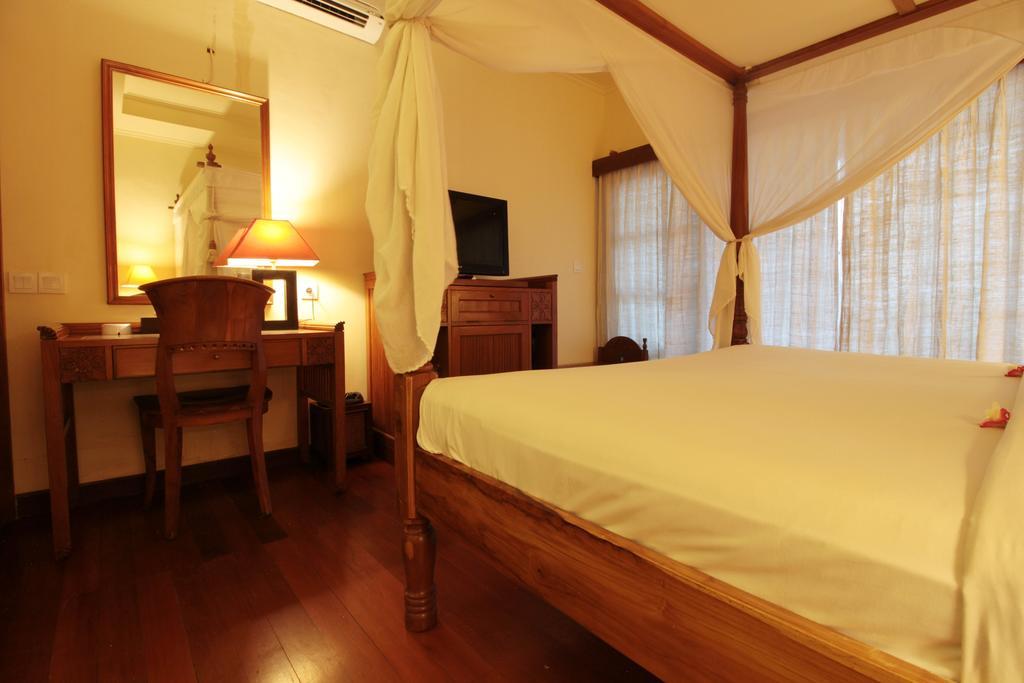 Diwangkara Beach Hotel & Resort Sanur  Exterior photo